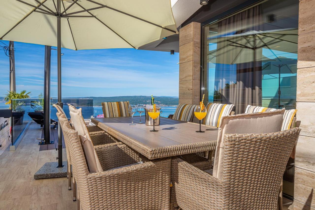 Villa Marassi With Heated Pool, Hot Tub And Sauna Цриквеница Экстерьер фото