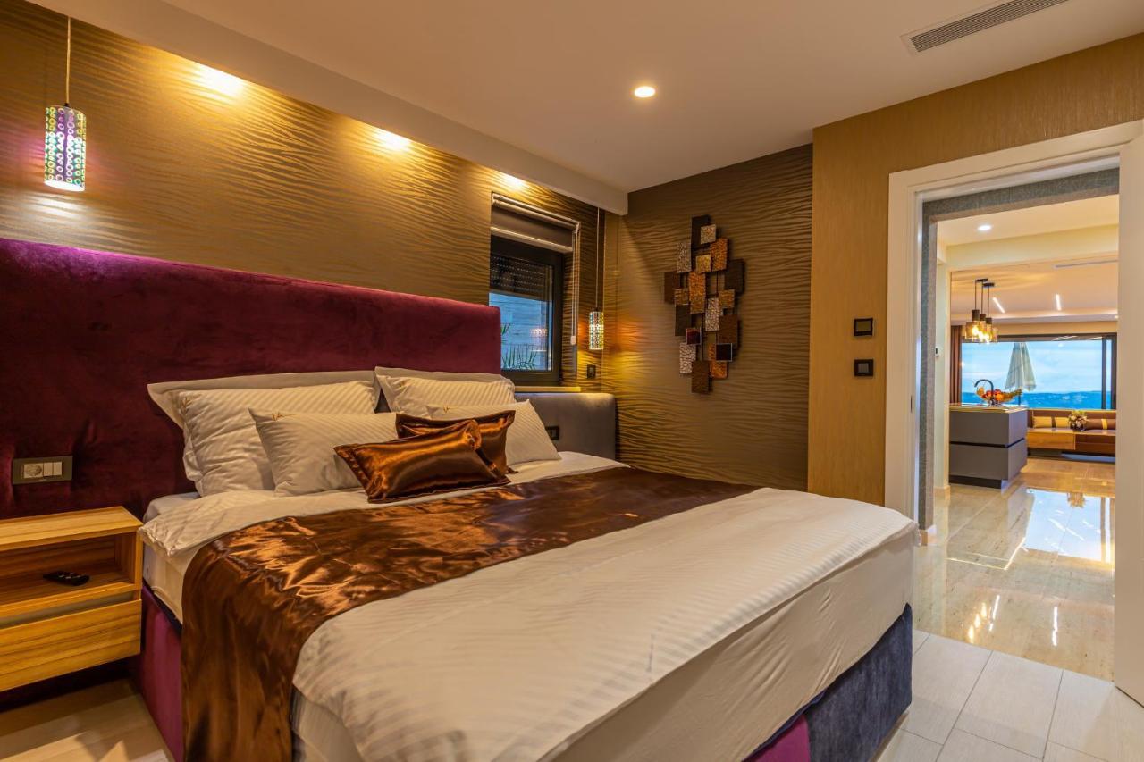 Villa Marassi With Heated Pool, Hot Tub And Sauna Цриквеница Экстерьер фото